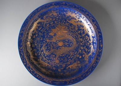 Large Deep Powder Blue Dish with Gold Dragon Decor China, Guangxu period 1875 - 1908 Diameter: 52.3 cm. Private Collection, Italy  Acquired from Perotto arte orientale, Milano    Photo Courtesy of Vanderven Oriental Art