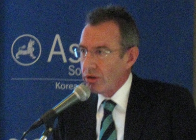 Richard Mann, New Zealand’s ambassador to Korea, in Seoul on Nov. 23, 2010. (Asia Society Korea Center)