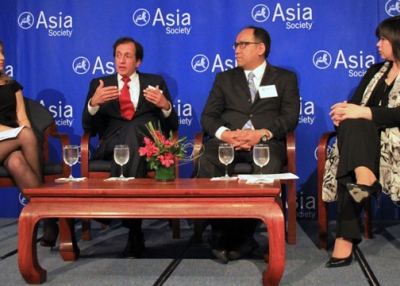 L to R: Sara Eisen, Zaw Oo, Anoop Singh, and Suzanne DiMaggio at Asia Society New York on April 24, 2013. 