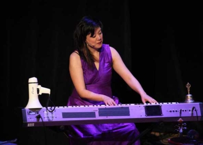 Bora Yoon performing at Asia Society New York on April 23, 2014. (Ellen Wallop/Asia Society)