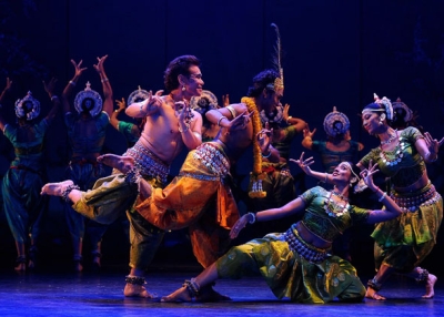 Malaysia's Sutra Dance Theater presents "Krishna: Love Re-Invented" at Asia Society New York on Nov. 6 and 7, 2014. (Sutra Dance Theater)