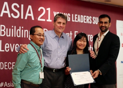 (L-R) Sanjeev Sherchan, Executive Director of Global Initiatives, Asia Society; Tom Nagorski, EVP, Asia Society; Kristin Kagetsu, Co-Founder & CEO, Saathi; Dr. Avinesh Bhar, Asia 21 Young Leader Class of 2016