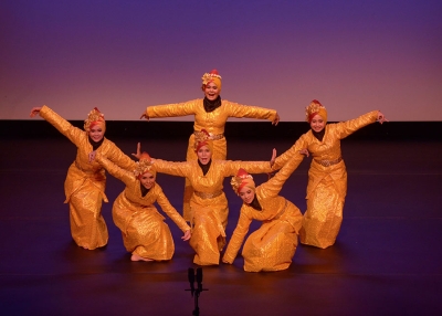 Tari Aceh!, an all-female group from Banda Aceh in Sumatra, Indonesia, performs the traditional Acehnese dance at Asia Society in New York on February 28, 2015. One of the hallmarks of this dance is a form of body percussion in which various rhythms are created by slapping the body or clapping. (Elsa Ruiz/Asia Society)