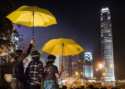 Protestors hold umbrellas during Hong Kong's 2014 Umbrella Movement. (Studio Incendo/Flickr)