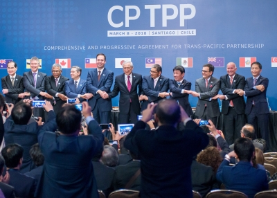 CPTPP Signatories Shake Hands
