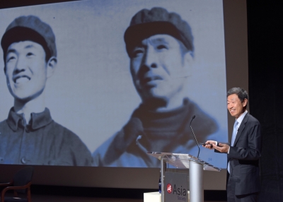 Weijian Shan talks about his experience in China's Cultural Revolution