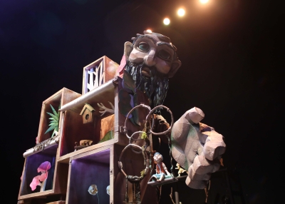 The Selfish Giant by Taiwan's The Puppet & Its Double Theater