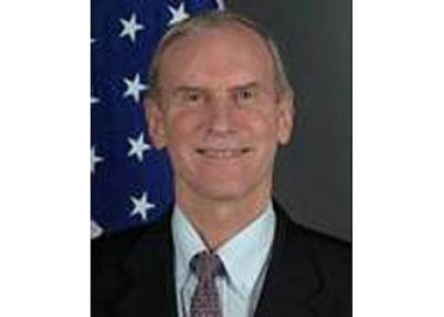Stephen Young, Consul General of the United States in Hong Kong and Macau.