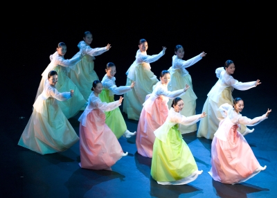 Nulhui Dance Company dancers performing Taintless Spring. (Nulhui Dance Company)