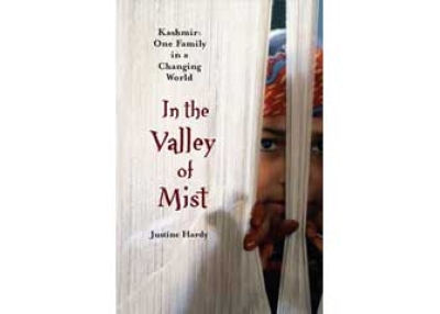 In the Valley of Mist by Justine Hardy (Free Press, 2009).