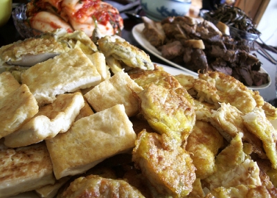 On Chuseok, Koreans prepare a feast to eat together with family. Joe McPherson/ZenKimchi