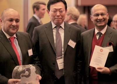 Mr. Dong-Bin Shin, Chairman of the Korea Center, with H.E. Vishnu Prakash, the Ambassador of India to South Korea, and H.E. Jasem Albudaiwi, the Ambassador of Kuwait to South Korea.