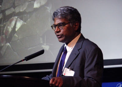 Gerard Lemos speaking in Hong Kong on August 27, 2012. (Asia Society Hong Kong Center)