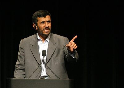 Iranian President Mahmūd Ahmadinejâd speaking at Columbia University on September 24, 2007. (Daniella Zalcman/flickr)