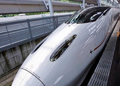  Kyushu Shinkansen 800 series. © Don Design Associates