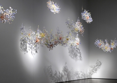 Yuriko Yamaguchi, Installation view of Cloud, 2015, Hand cast resin and stainless steel wire, Variable dimension, Courtesy of the artist