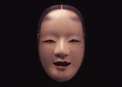 Bidou Yamaguchi, Zo-onna (Middle-AgeWoman), 1998, Japanese cypress, seashell, natural pigment, Japanese lacquer, Courtesy of Kelly Sutherlin McLeod and Steve McLeod Collection.
