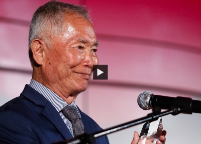 George Takei Accepts the Arts and Social Justice Visionary Award at ASSC’s 2018 Annual Gala Dinner