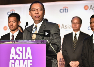 Ekkapol Chantawong, Adul Sam-on, and Naronsak Osatanakorn at Asia Society's 2018 Asia Game Changer Awards.