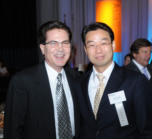 Dinner Sponsors: Daniel De Tour and Jay Liang of Etech Securities, Inc. (Dan Avila Photography)