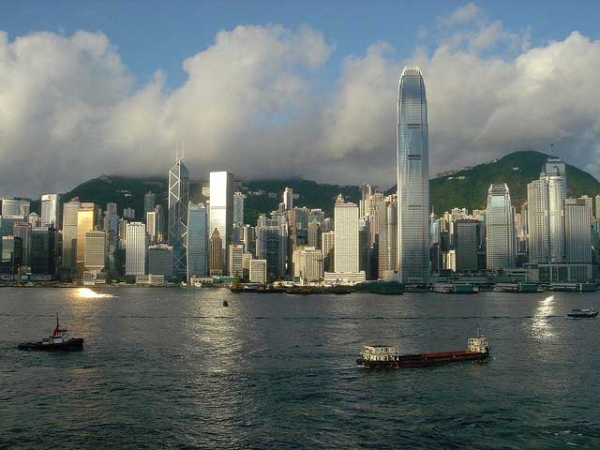 Hong Kong harbor. (Roger Wagner/Flickr)