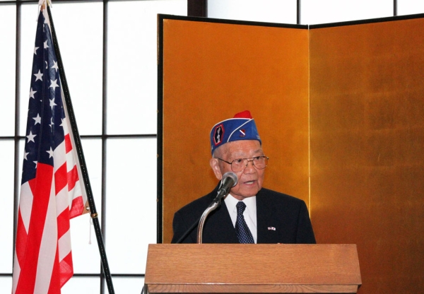 92-year-old WWII veteran and Hawaii native Terry Shima was honored at a ceremony at the home of the Japanese Ambassador to the United States on May 21, 2013. (Embassy of Japan to the United States)