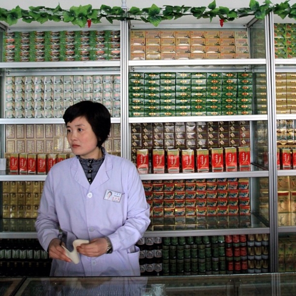 Inside the Koryo traditional medicine pharmacy on Munsu Street, Pyongyang. (newsjean/Instagram)