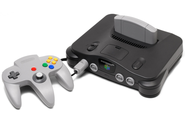 1996: Nintendo 64 (Evan-Amos/Wikipedia)