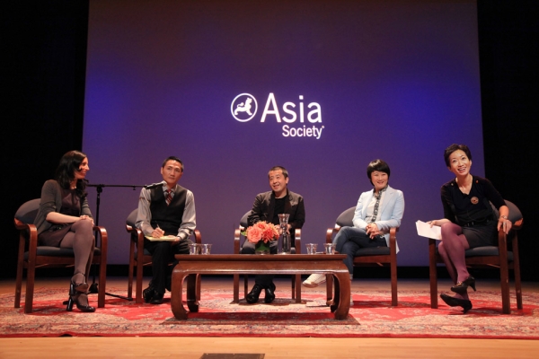 L to R: Journalist Emily Parker, interpreter Vincent Cheng, Jia, Zhao Tao, and Asia Society Film Curator La Frances Hui at Asia Society New York on Sept. 30, 2013. (Shi Ying)