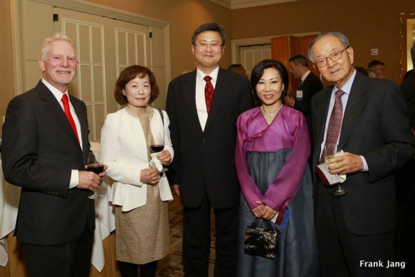 ASNC's Excecutive Director, Bruce Pickering (far left) and ASNC Advisory Board Co-Chair, Chong-Moon Lee (far right) and guests (Frank Jang Asia Society)