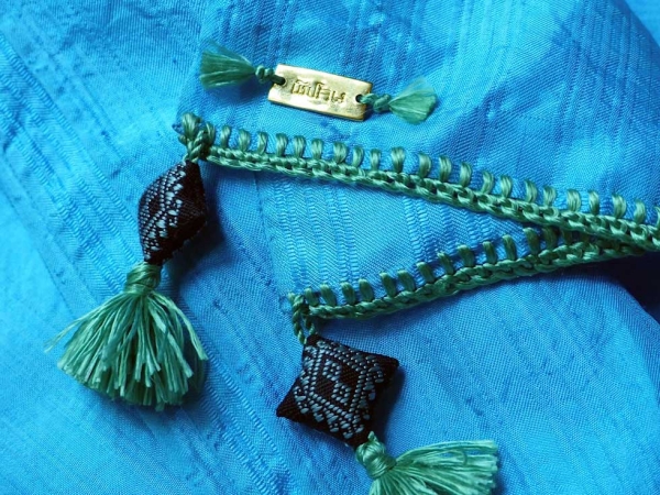 Silk jacquard with brocade tassel. (Lao Textiles)