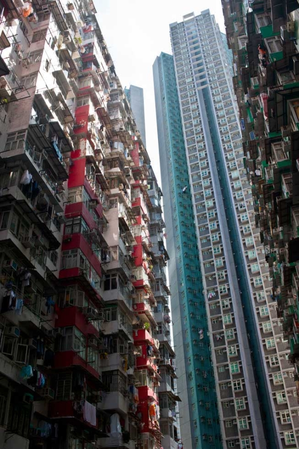 Kirk Pedersen, "Apartments, North point, Hong Kong," 2008. Inkjet print. Courtesy of the artist.