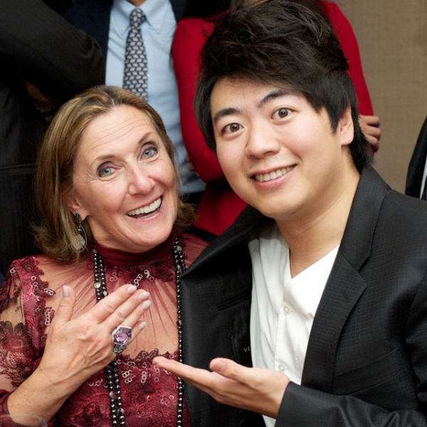 Ann Ziff, Chairman of the Metropolitan Opera (L), and pianist Lang Lang were among the guests on Oct. 16, 2014. (Ann Billingsley/Asia Society)