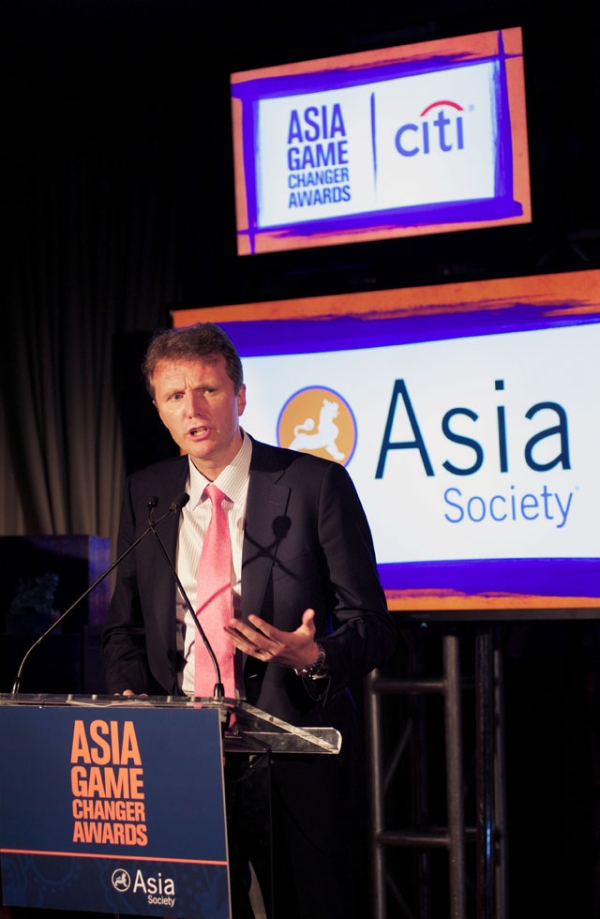 Stephen Bird, Chief Executive Officer for Citi Asia Pacific, introduced the award for Malala Yousafzai. (Ann Billingsley/Asia Society)