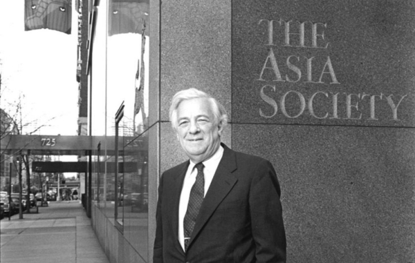 Former Asia Society Chairman John C. Whitehead in front of Asia Society headquarters on Park Avenue in New York in 1989. (Daniel Root)