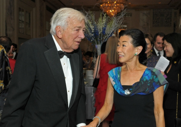 Asia Society Gala in 2012 honoring John C. Whitehead, pictured with Asia Society Trustee Lulu C. Wang. (Elsa Ruiz/Asia Society)