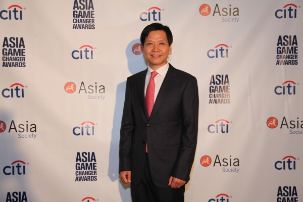 Xiaomi Founder and Asia Game Changer awardee Lei Jun poses at the Asia Game Changers ceremony on October 13, 2015. (Ellen Wallop/Asia Society)