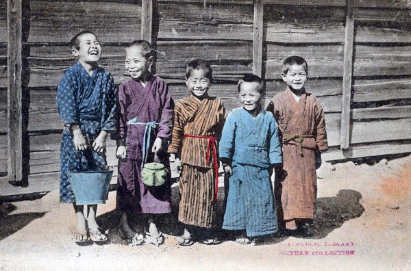 "Japanese boys in (Kodomo) country." 1913. (Ueda/New York Public Library)