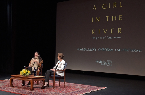 Award-winning director and documentarian Sharmeen Obaid-Chinoy chats with author and journalist Kati Marton after a screening of Obaid-Chinoy's Oscar winning documentary 'A Girl in the River: The Price of Forgiveness' at Asia Society New York on February 18, 2016. (Asia Society/Elsa Ruiz)