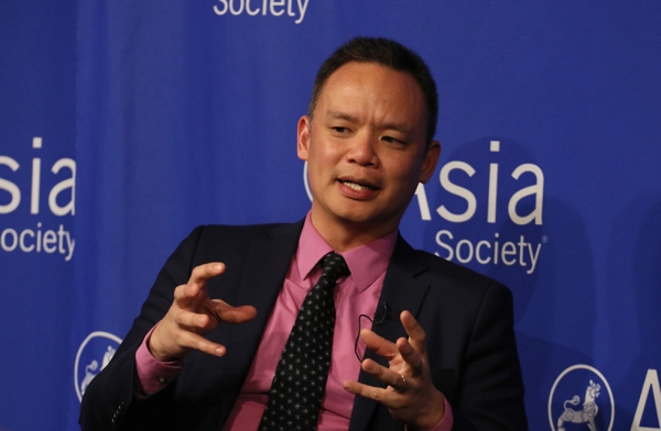 Departing New York Times bureau chief Edward Wong discusses his tenure as a journalist in China covering politics, economics, the military, and more, during a panel discussion at Asia Society New York on February 28, 2017. (Asia Society/Ellen Wallop)