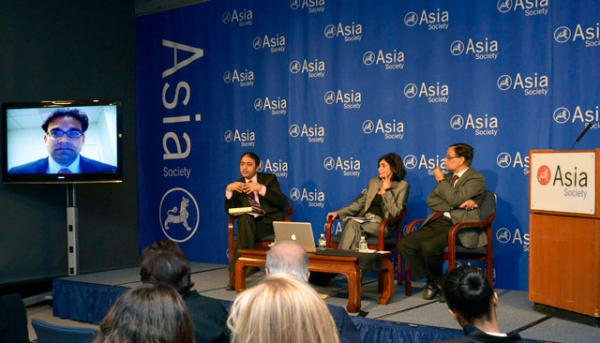 L to R: Milan Vaishnav (on monitor), Sadanand Dhume, Shikha Dalmia, and Arvind Panagariya at Asia Society New York on February 4, 2013. (Elsa Ruiz/Asia Society) 
