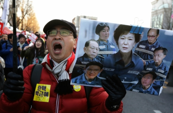 Protesters gathered and occupy major streets in the city center for a rally against South Korean President Park Geun-Hye on December 10, 2016 in Seoul, South Korea. (Chung Sung-Jun/AFP/Getty Images)