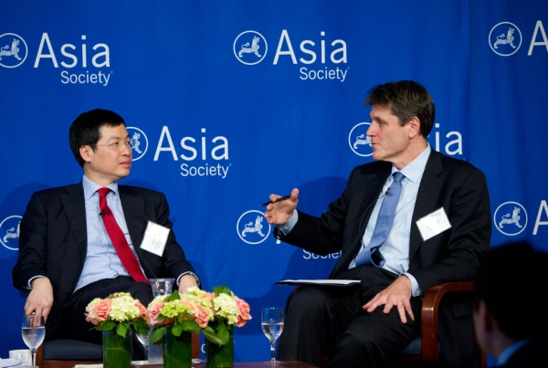 Asia Society Executive Vice President Tom Nagorski (R) converses with Hong Kong SAR Senior Counsel Johnny Mok (L), at Asia Society New York on June 27, 2014. (Elena Olivo/Asia Society)