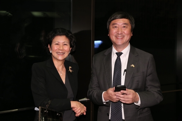 Ms Solina Chau, Director of Li Ka Shing Foundation & Prof. Joseph Sung, President of Chinese University of Hong Kong