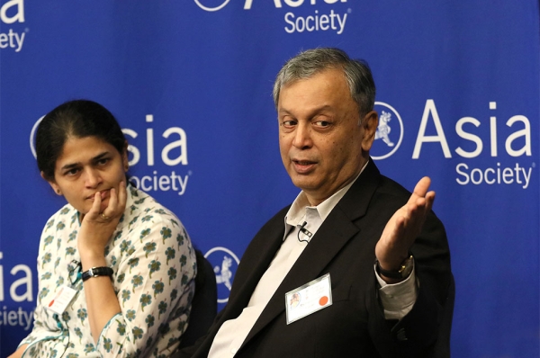 Madhav Chavan, Founder, Pratham, with Amrita Patwardhan, Tata Trusts (Ellen Wallop/Asia Society)