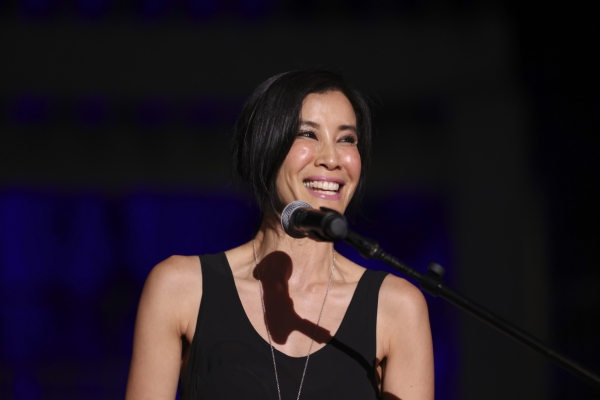 Lisa Ling introducing the "Art Visionary" award for Awkwafina