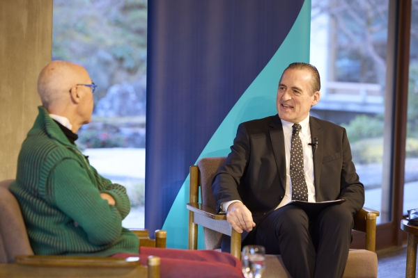 H.E. Hamish Cooper, Ambassador of New Zealand, in discussion with Jesper Koll, Asia Society 