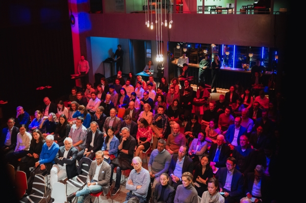 Oxford Debate Live_7