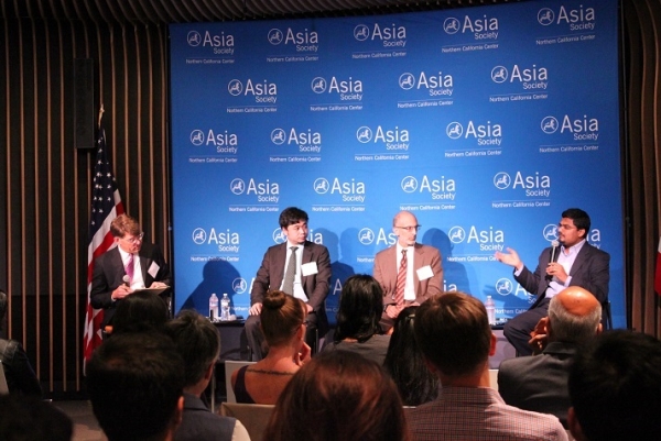 On June 23, 2016 and in partnership with the Energy Foundation, ASNC hosted “Longing for Blue Skies: Clearing the Air in China and India.” The panelists include: Tonny Xie of Clean Air Alliance of China; Ken Alex, California Governor’s Office of Planning and Research; Anup Bandivadekar, International Council on Clean Transportation; Jeffrey Ball of Stanford University’s Steyer-Taylor Center for Energy Policy and Finance. (Asia Society)