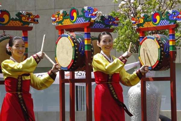 The Kim Kuja Korean Dancers entertained guests (Richard Carson).